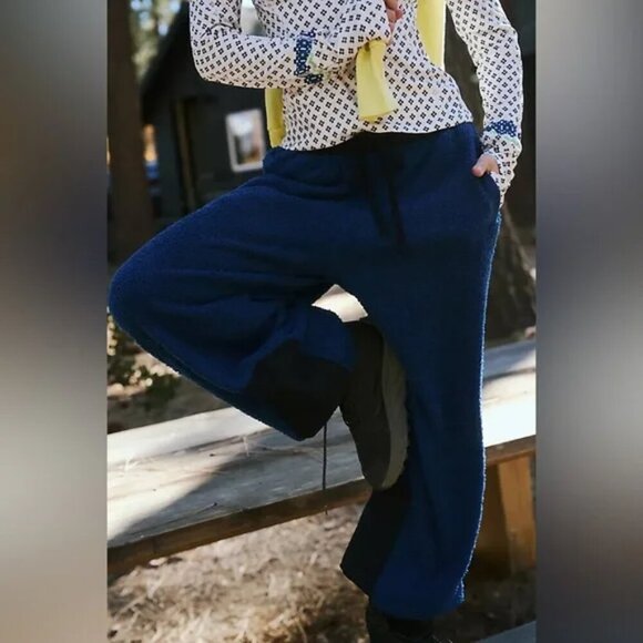 NWT Free People Movement Cuddle Up Fleece Tie Waist Oversize Blue Pants - Picture 5 of 8